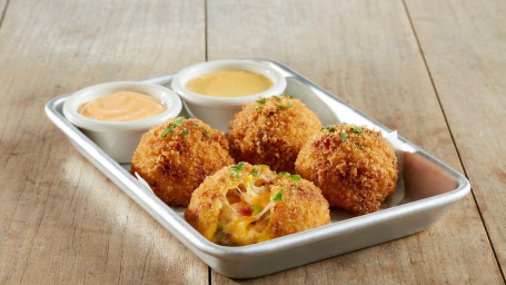 Nye Fried Couscous Mac Cheese Balls