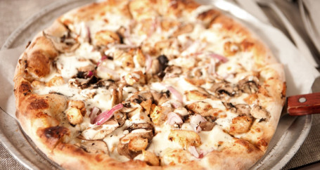 Chicken Garlic Pizza 6 Small