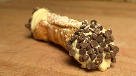 Cannolis Large